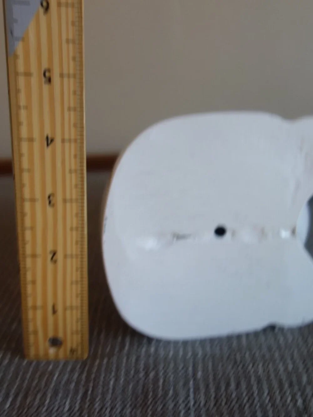 Vintage White Ceramic Polar Bear Figurine – approx.. 7.5” high